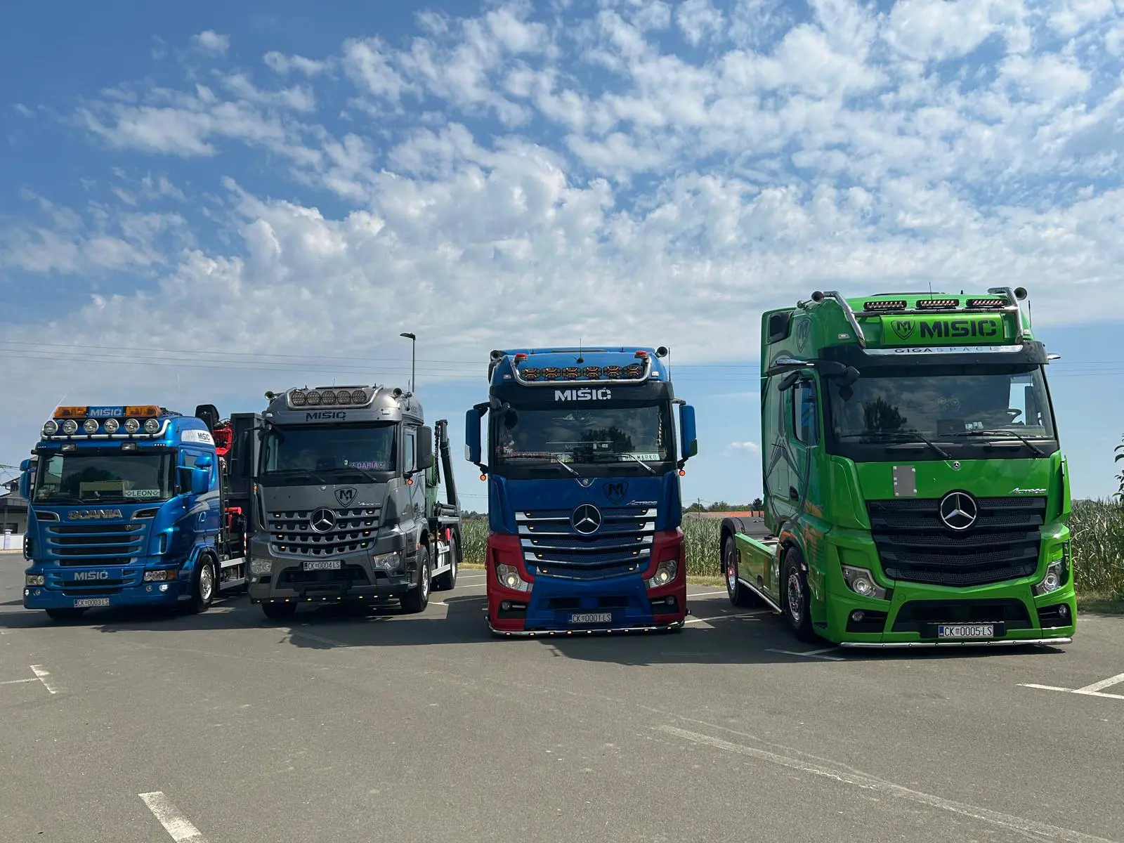 Naš vozni park u akciji